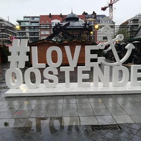 Lichtrijk En Comfortabel Hoekappartement Met Gratis Parking En Zeer Centraal Gelegen - Comme Chez Soi Oostende Eksteriør bilde