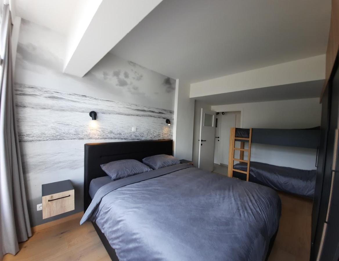 Lichtrijk En Comfortabel Hoekappartement Met Gratis Parking En Zeer Centraal Gelegen - Comme Chez Soi Oostende Eksteriør bilde