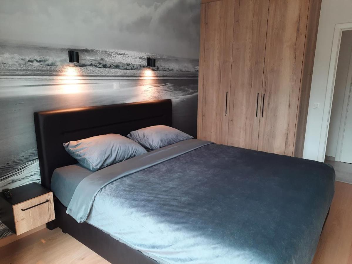 Lichtrijk En Comfortabel Hoekappartement Met Gratis Parking En Zeer Centraal Gelegen - Comme Chez Soi Oostende Eksteriør bilde